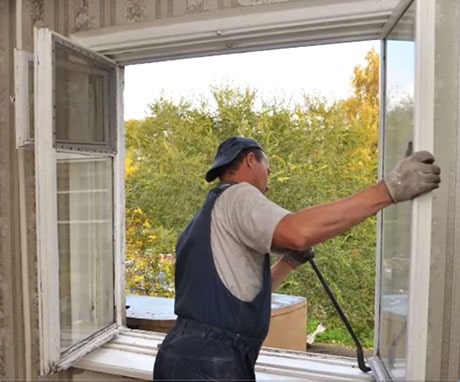 Демонтаж оконного проема