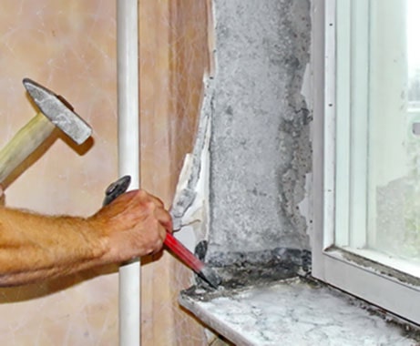 Демонтаж оконных откосов