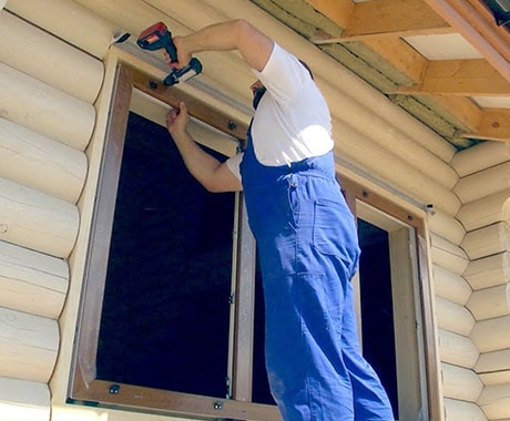 Монтаж окна в деревянном доме
