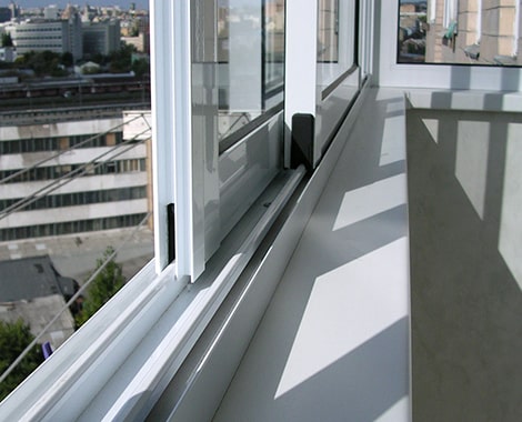 Установка раздвижных окон